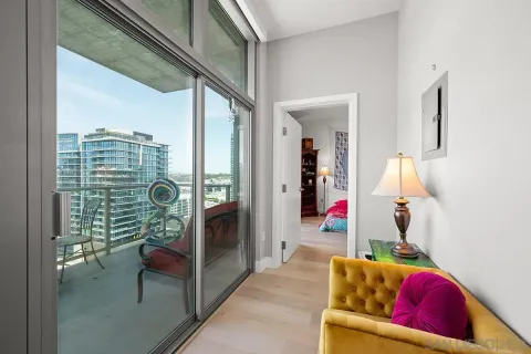 $699,000 | 800 The Mark Lane, Unit 2002, San Diego, CA 92101