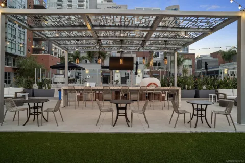 $699,000 | 800 The Mark Lane, Unit 2002, San Diego, CA 92101