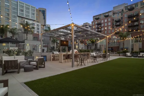 $699,000 | 800 The Mark Lane, Unit 2002, San Diego, CA 92101