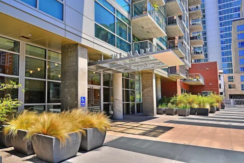 $699,000 | 800 The Mark Lane, Unit 2002, San Diego, CA 92101