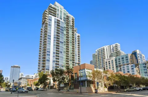 $699,000 | 800 The Mark Lane, Unit 2002, San Diego, CA 92101