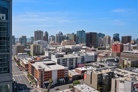 $699,000 | 800 The Mark Lane, Unit 2002, San Diego, CA 92101