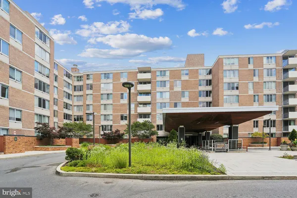 $280,000 | 2939 Van Ness Street Northwest, Unit 204, Washington, DC 20008