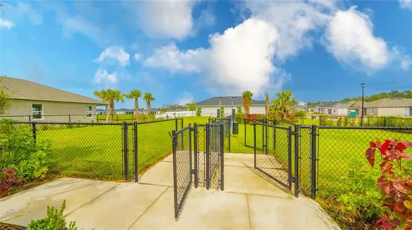 $2,800 | 3540 74th Avenue Circle, Sarasota, FL 34243