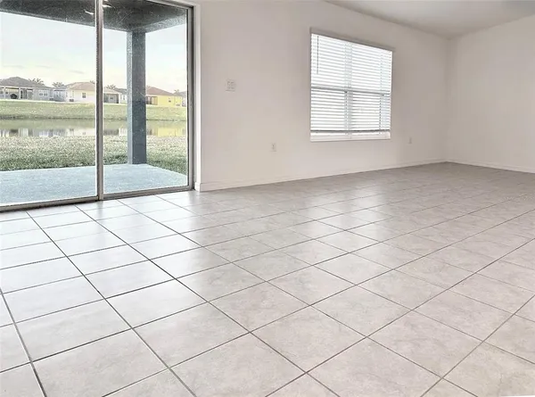 $2,800 | 3540 74th Avenue Circle, Sarasota, FL 34243