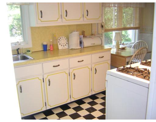 13 Sims Road Quincy, MA 02170 - Photo 5 of 10 Gallery Image 5