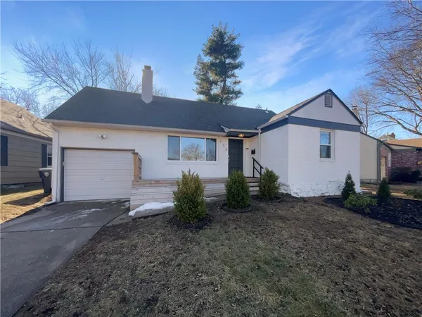 $310,000 | 715 East 72 Terrace, Kansas City, MO 64131