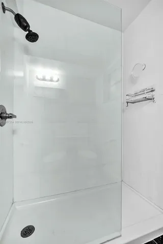 $3,400 | 3265 Virginia Street, Unit 7, Miami, FL 33133