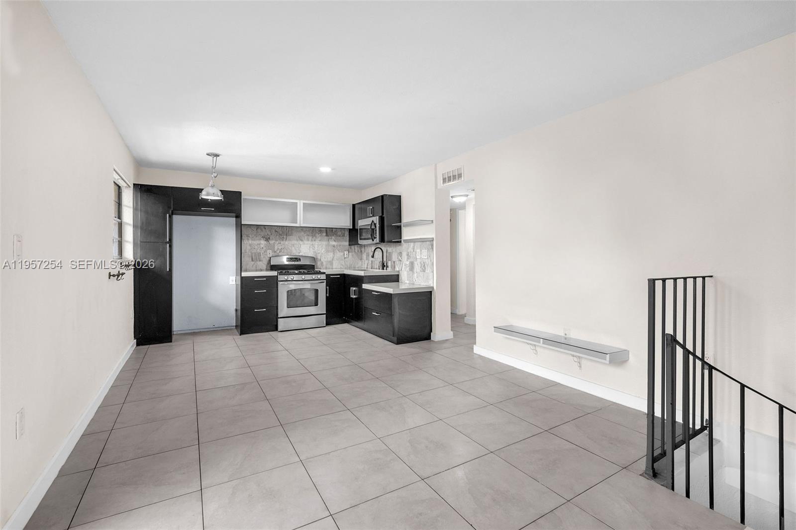 3265 Virginia Street, Unit 7 Miami, FL 33133 - Photo 19 of 26