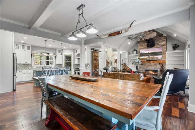 $949,900 | 641 Bill Watkins Road, Hoschton, GA 30548