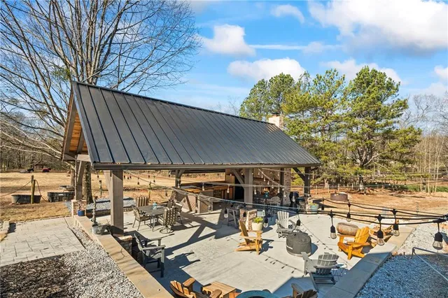 $949,900 | 641 Bill Watkins Road, Hoschton, GA 30548