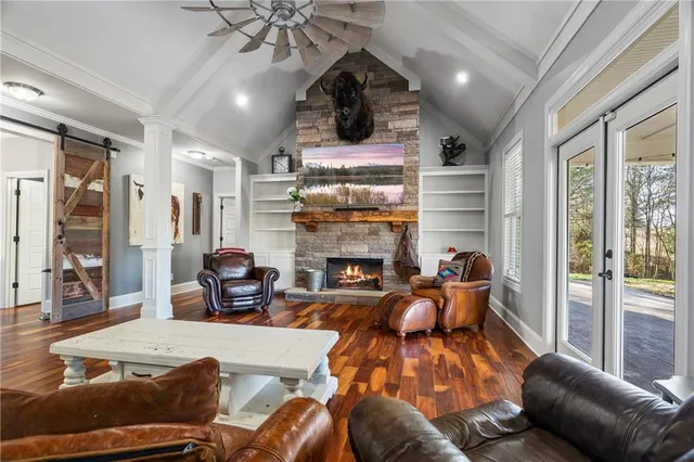 $949,900 | 641 Bill Watkins Road, Hoschton, GA 30548