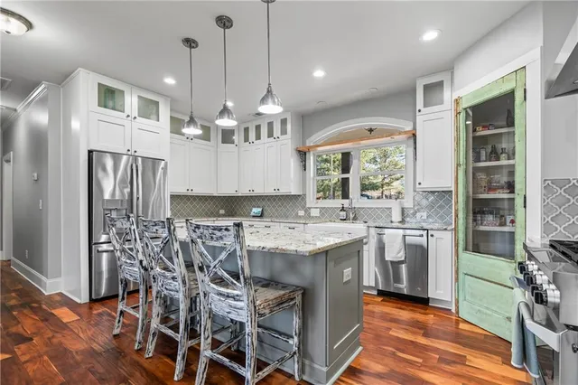 $949,900 | 641 Bill Watkins Road, Hoschton, GA 30548