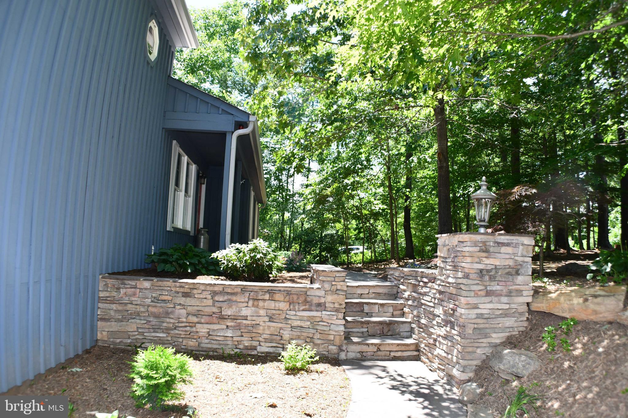 18018 Waterloo Road Amissville, VA 20106 - Photo 5 of 54 Front Side Exterior
