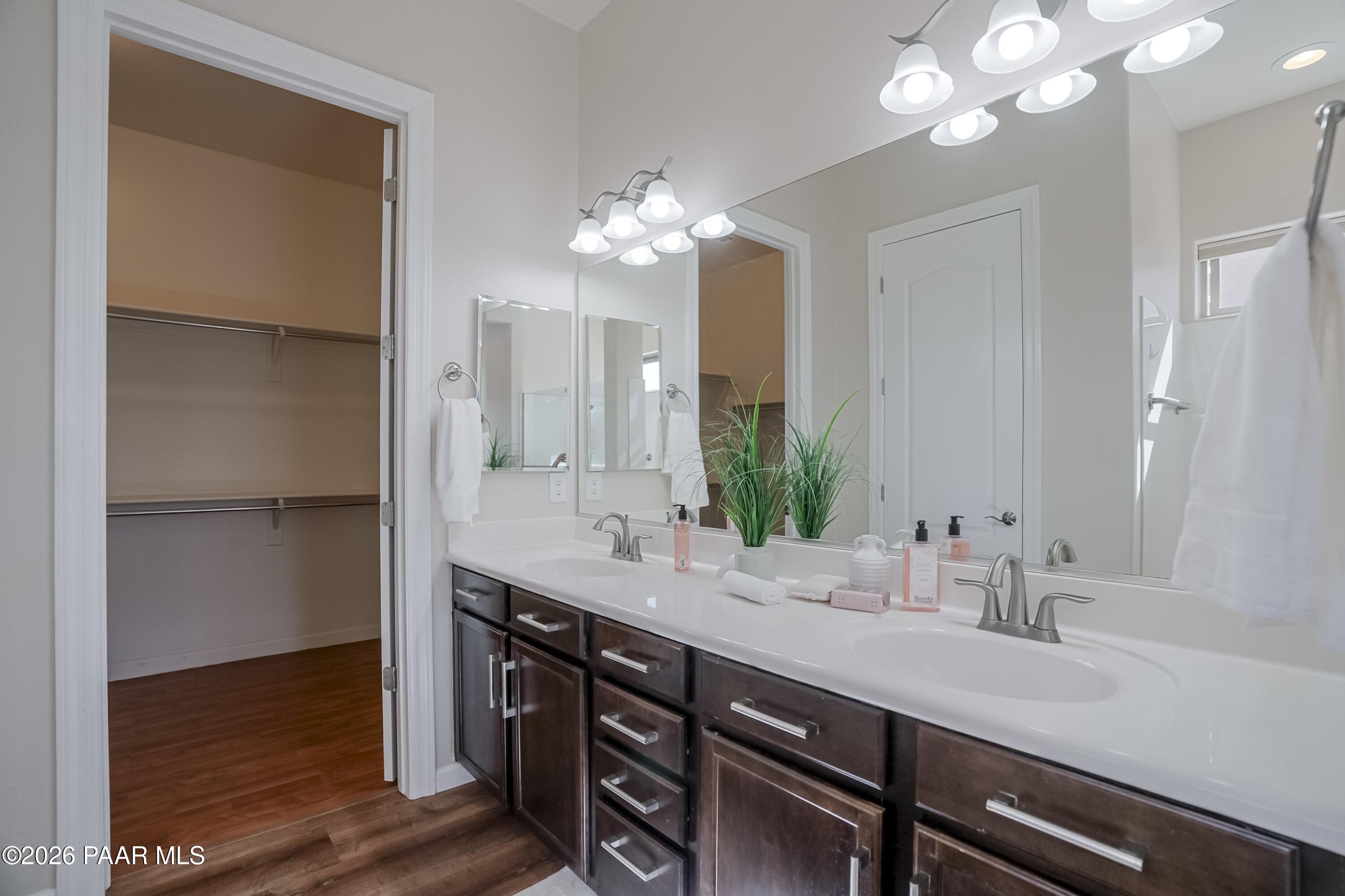 7106 East Prairie Ridge Road Prescott Valley, AZ 86315 - Photo 15 of 32 Primary Bathroom 1