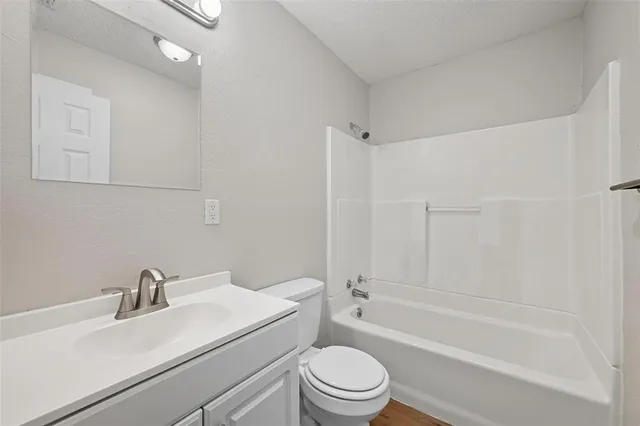 $1,425 | 1166 North Business Highway 78, Blue Ridge, TX 75424