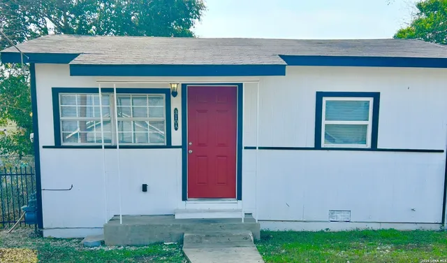 $975 | 310 Finton, Unit A, San Antonio, TX 78204