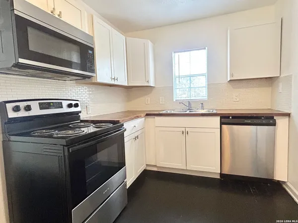 $900 | 310 Finton, Unit A, San Antonio, TX 78204