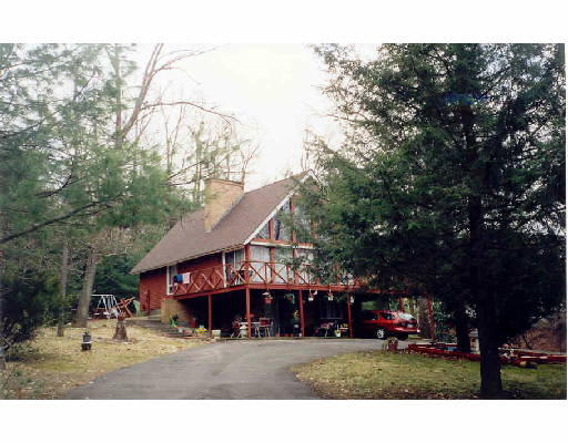 236 Southampton Road Holyoke, MA 01040 - Photo 1 of 1