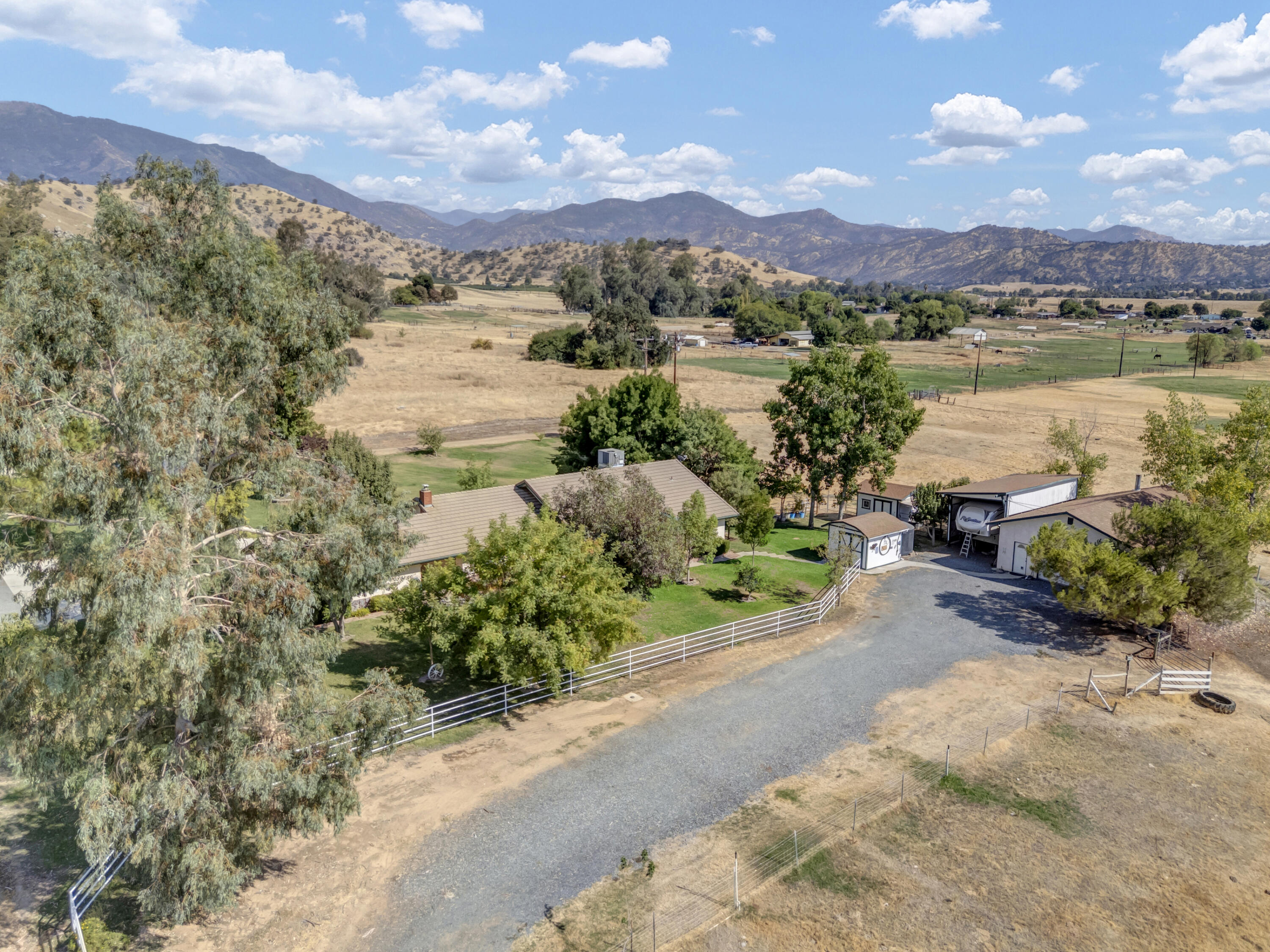 18002 320th Road Springville, CA 93265 - Photo 13 of 56 a view of a lake with a mountain in the background