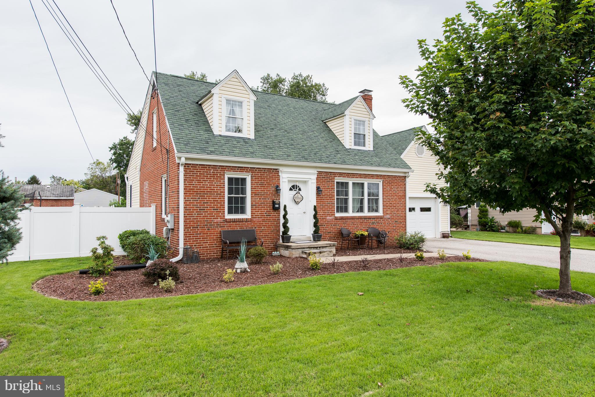 204 Kenwood Road Pasadena, MD 21122 - Photo 1 of 29 Exterior (Front)