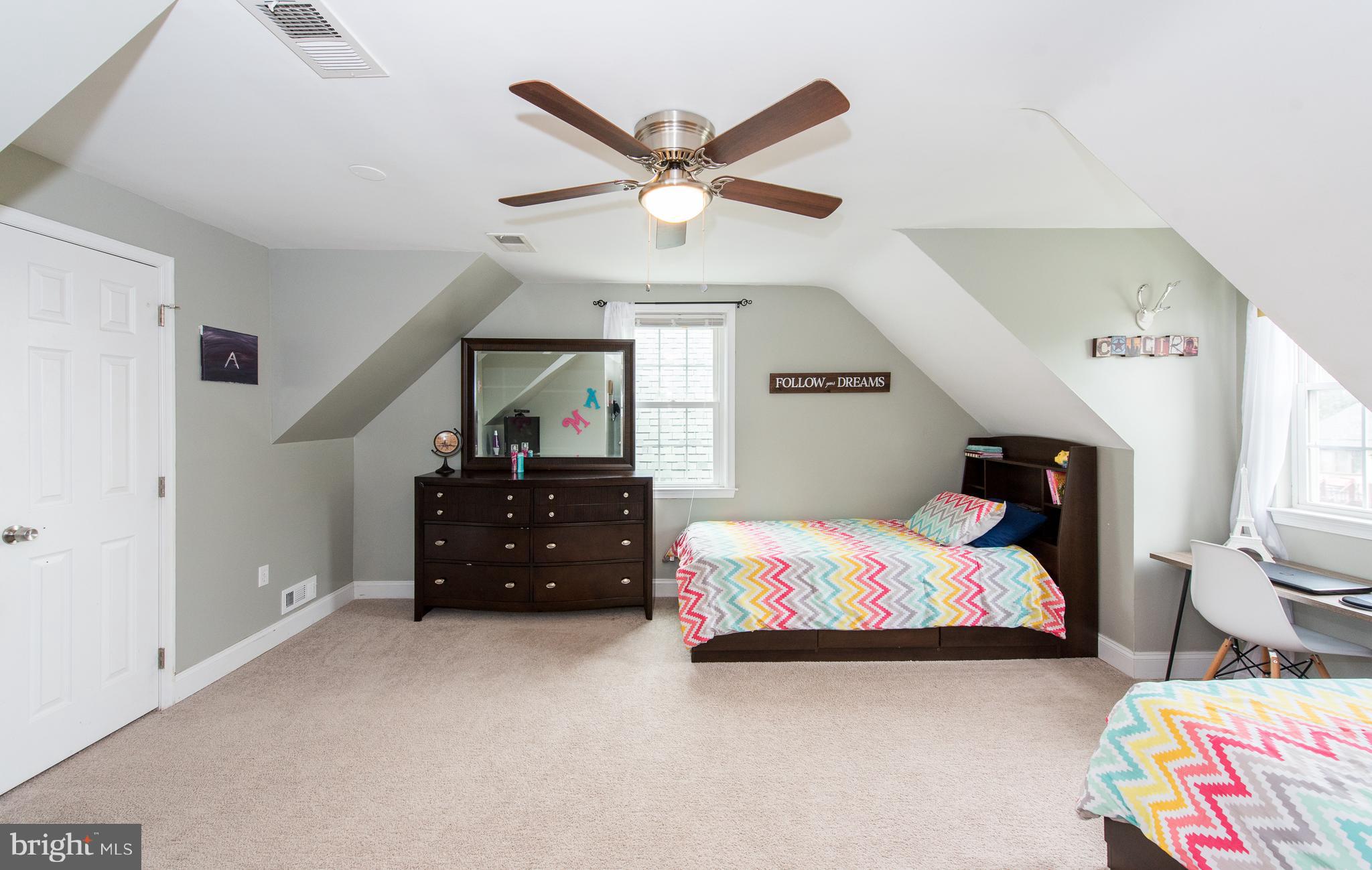 204 Kenwood Road Pasadena, MD 21122 - Photo 19 of 29 Bedroom 2