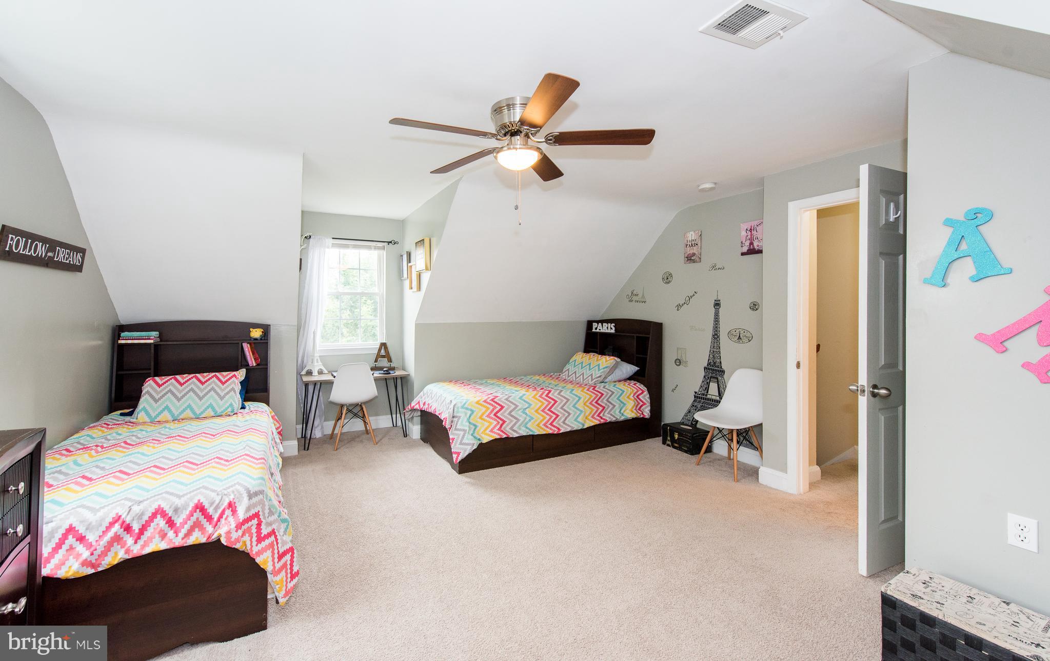 204 Kenwood Road Pasadena, MD 21122 - Photo 20 of 29 Bedroom 2