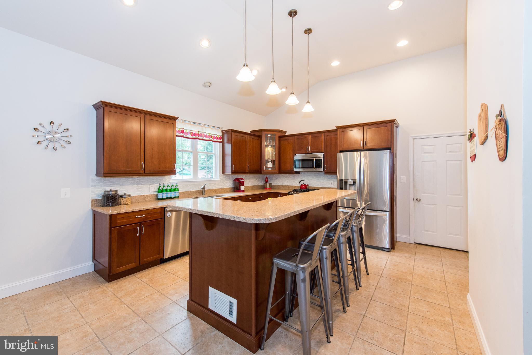 204 Kenwood Road Pasadena, MD 21122 - Photo 7 of 29 Kitchen