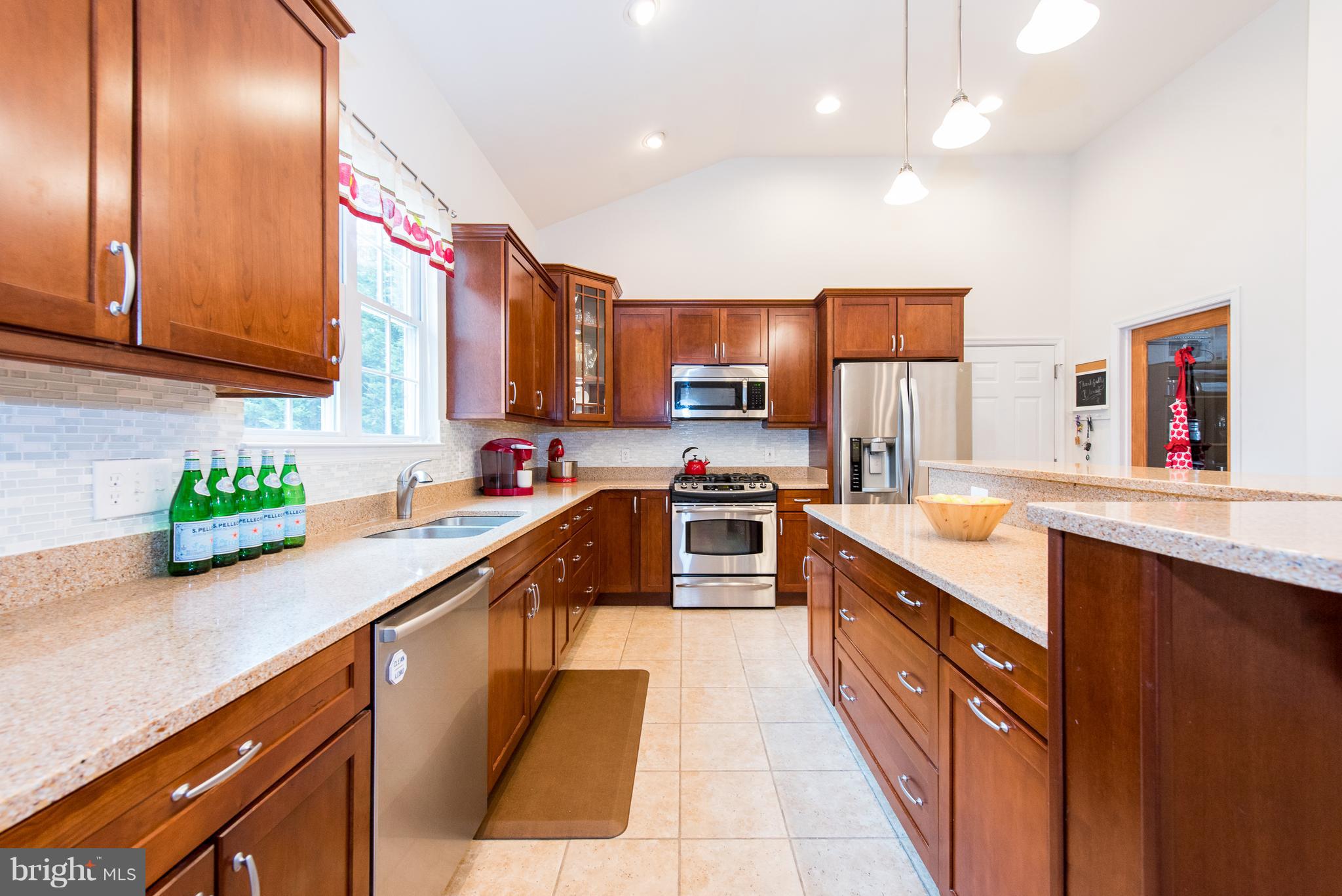 204 Kenwood Road Pasadena, MD 21122 - Photo 8 of 29 Kitchen