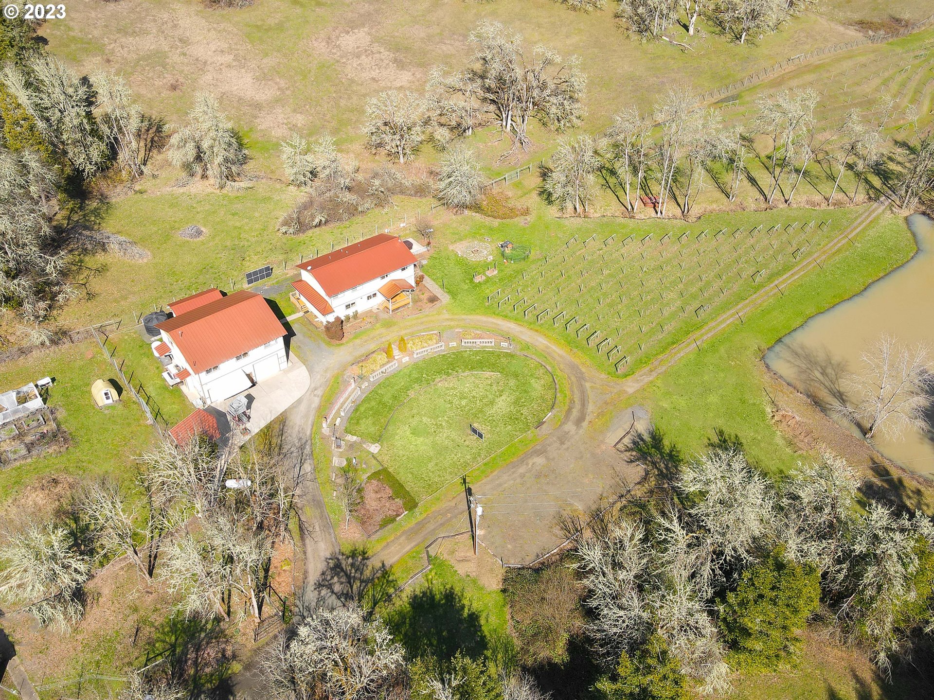 375 Porter Creek Road Winston, OR 97496 - Photo 10 of 41