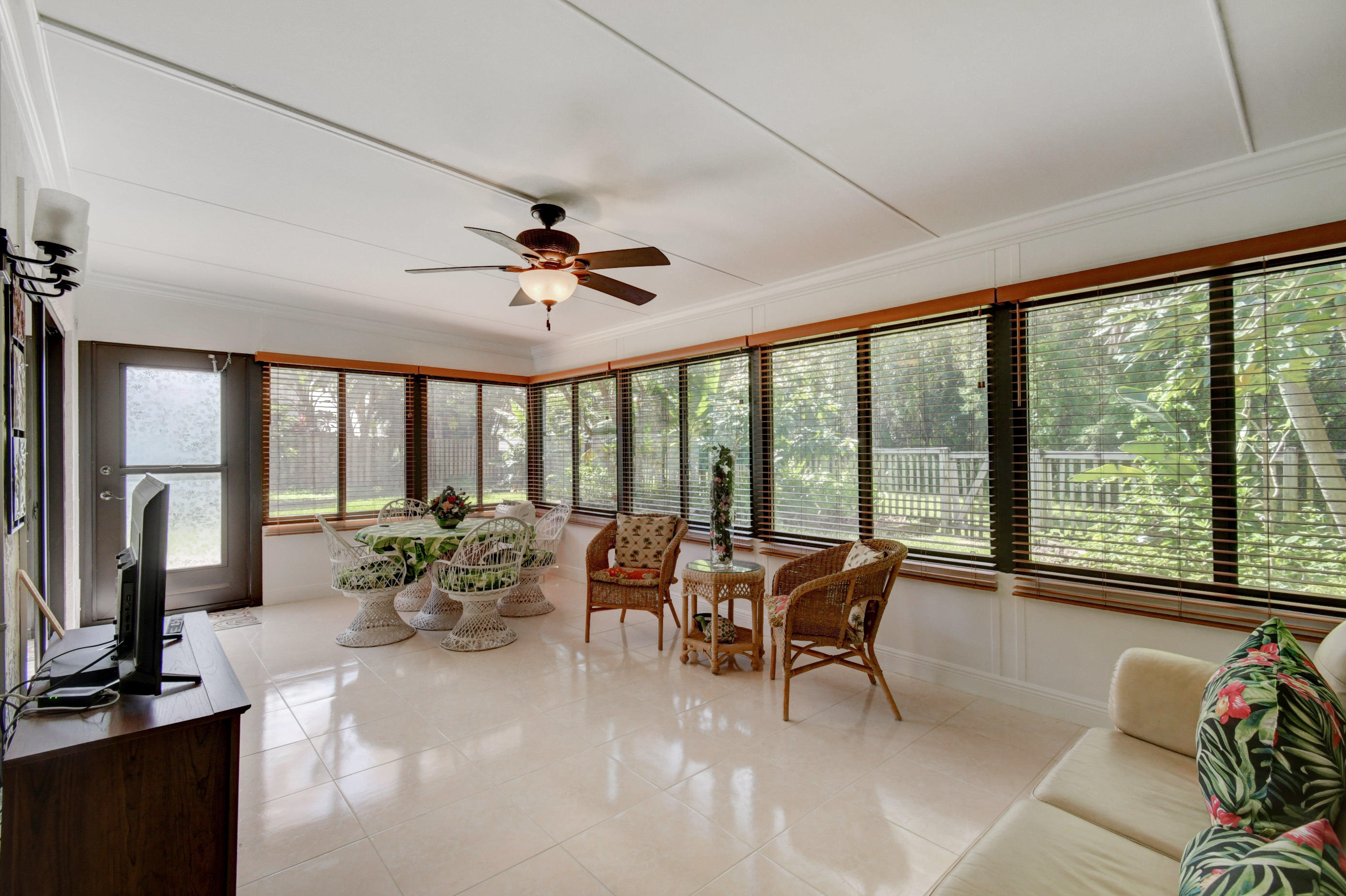 21690 Cromwell Circle Boca Raton, FL 33486 - Photo 30 of 44 33_dsc_4341_2_3_4_5