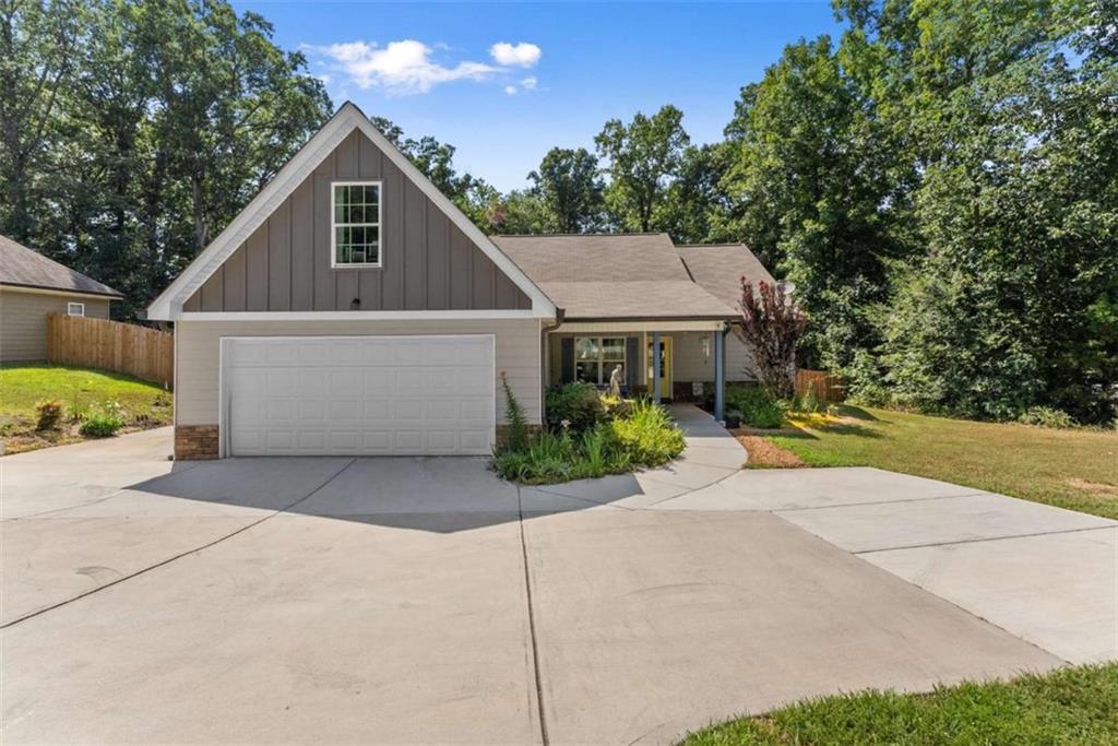 105 West E King Road Commerce, GA 30529 - Photo 1 of 1