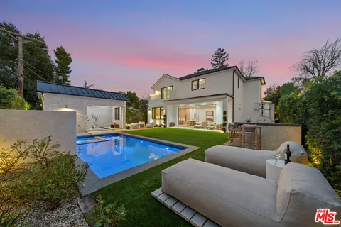 $3,695,000 | 11317 Valley Spring Lane, Studio City, CA 91602