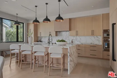 $3,795,000 | 11317 Valley Spring Lane, Studio City, CA 91602