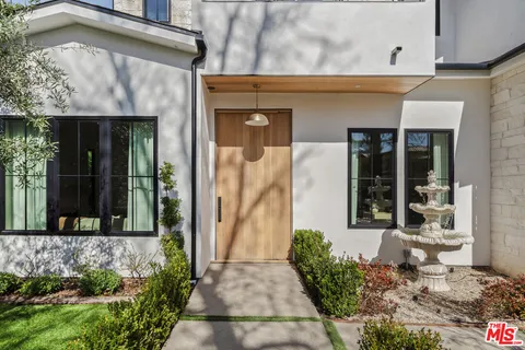 $3,795,000 | 11317 Valley Spring Lane, Studio City, CA 91602