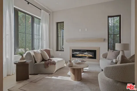$3,795,000 | 11317 Valley Spring Lane, Studio City, CA 91602