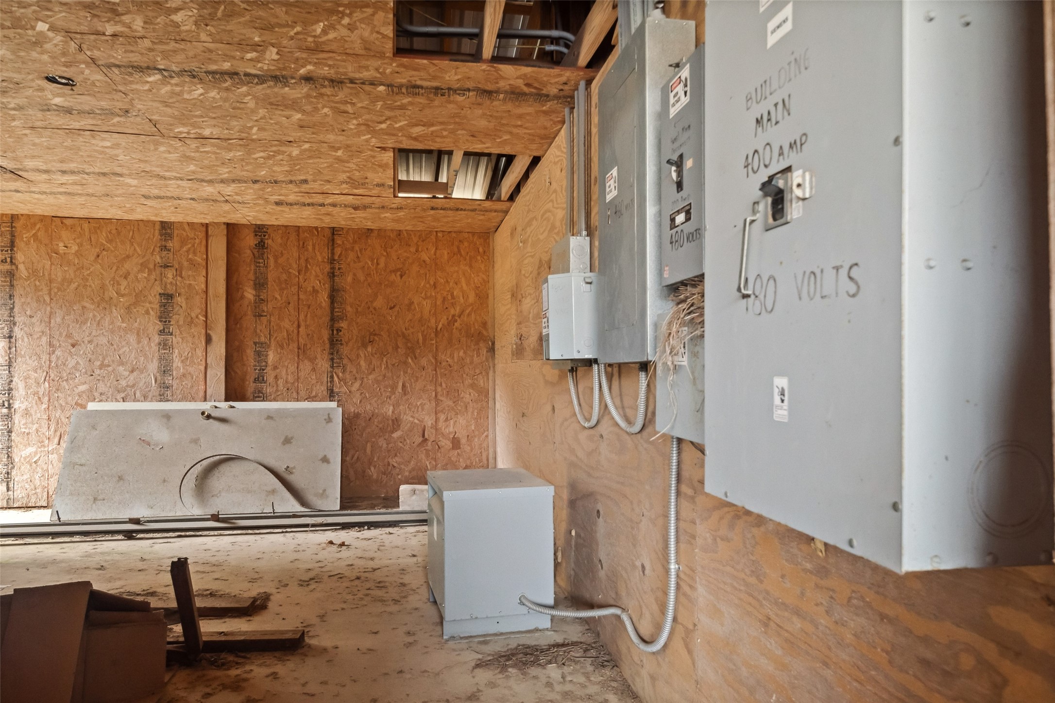 21405 Farm To Market 787 Cleveland, TX 77327 - Photo 14 of 24 Plenty of Electrical here.