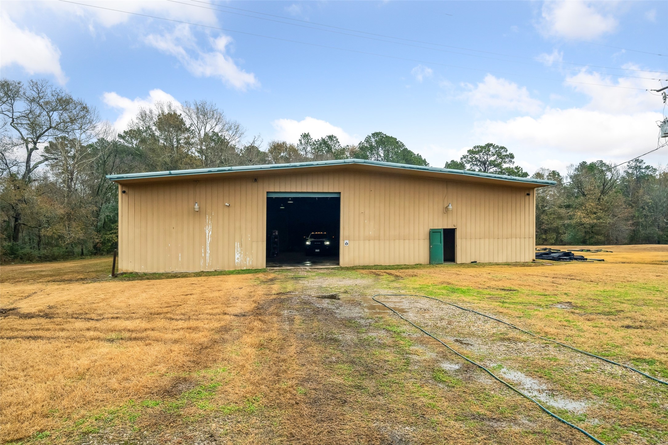 21405 Farm To Market 787 Cleveland, TX 77327 - Photo 2 of 24