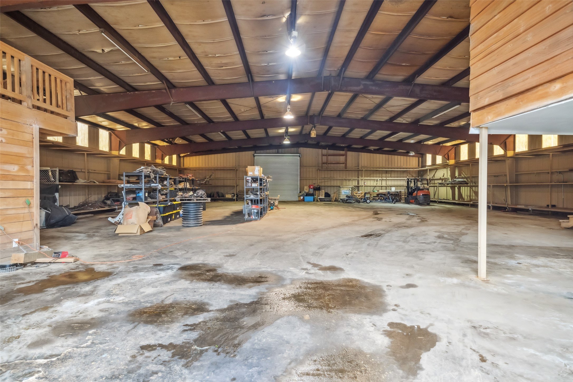 21405 Farm To Market 787 Cleveland, TX 77327 - Photo 5 of 24 This shows the expansive area inside the warehouse.