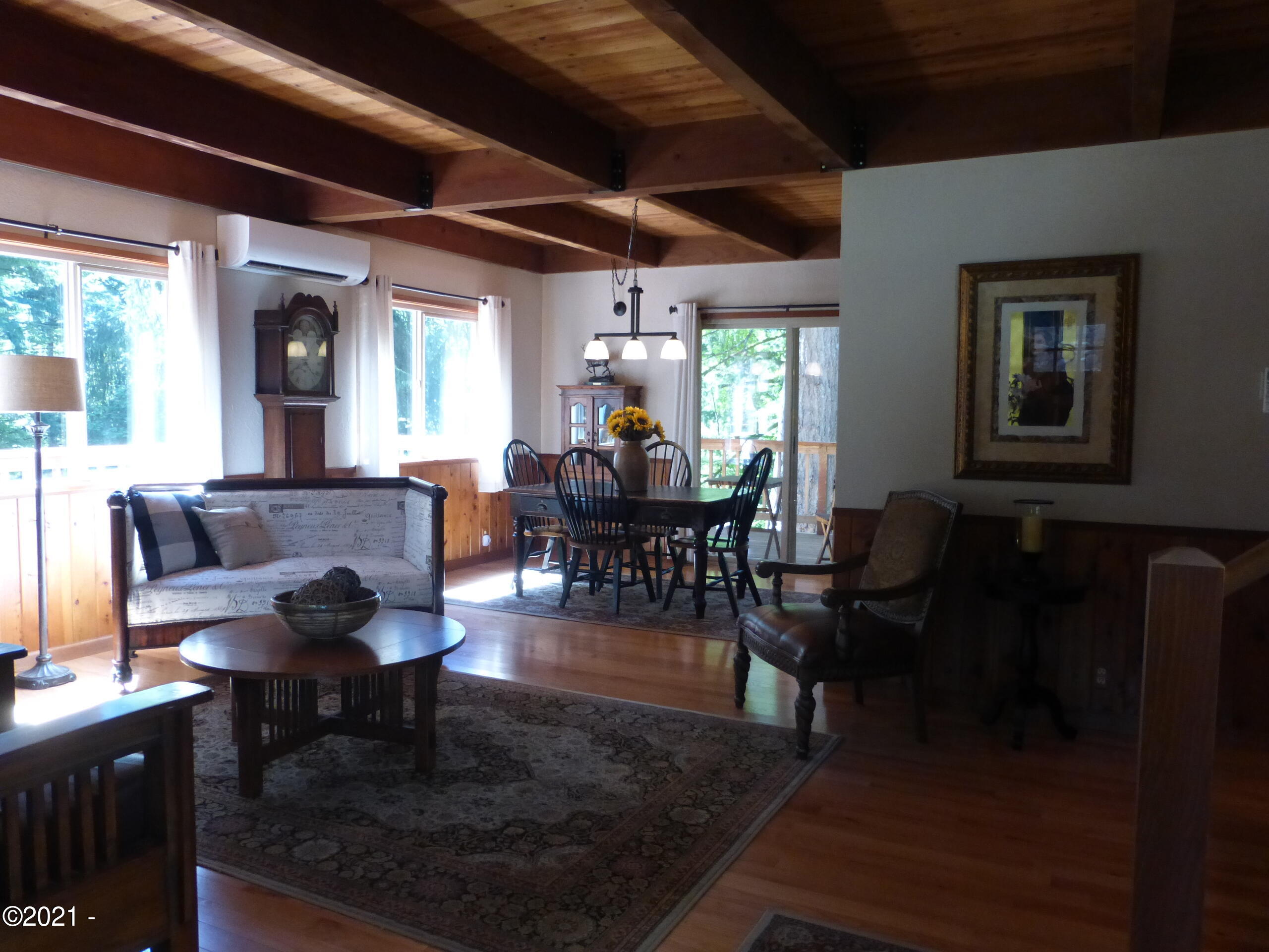 1435 Northeast Wagon Road Toledo, OR 97391 - Photo 6 of 51 From the entry