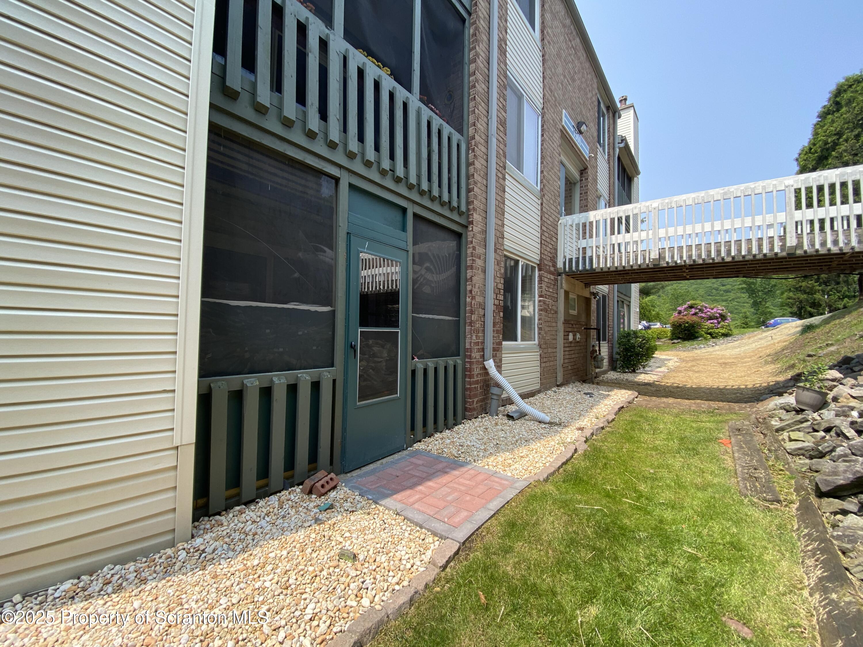 1501 Summit Pointe Scranton, PA 18508 - Photo 26 of 34 IMG_3835