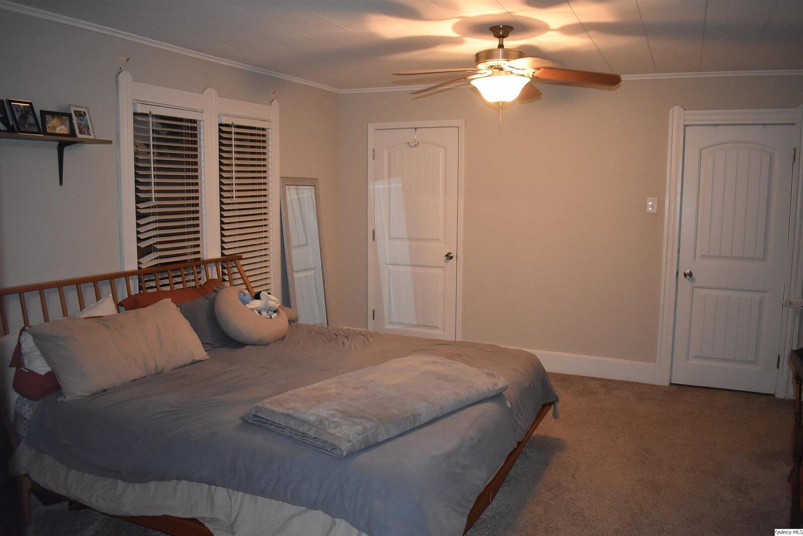 1843 Spring Street Quincy, IL 62301 - Photo 10 of 13 Gallery Image 10
