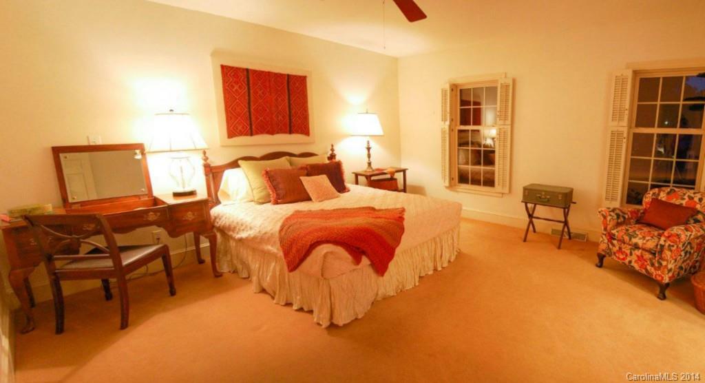 4911 Sentinel Post Road Charlotte, NC 28226 - Photo 11 of 24 Gallery Image 11