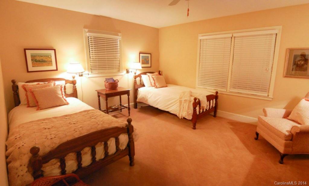 4911 Sentinel Post Road Charlotte, NC 28226 - Photo 15 of 24 Gallery Image 15