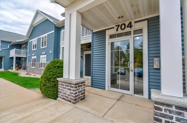 $269,000 | 704 Herndon Drive, Unit 201, Madison, WI 53718