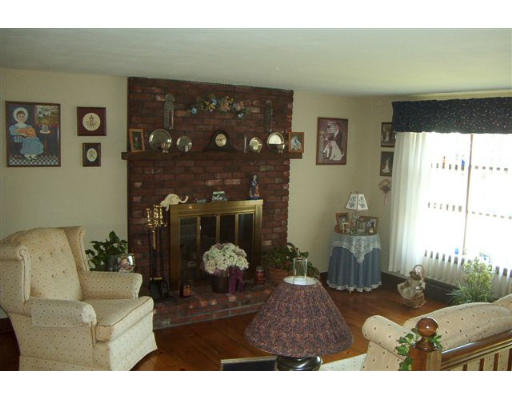 10 Youngfarm Road Methuen, MA 01844 - Photo 2 of 6 Gallery Image 2