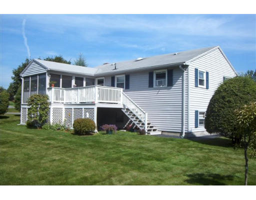 10 Youngfarm Road Methuen, MA 01844 - Photo 6 of 6 Gallery Image 6