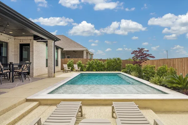 $649,900 | 438 Livermore Street, Webster, TX 77598