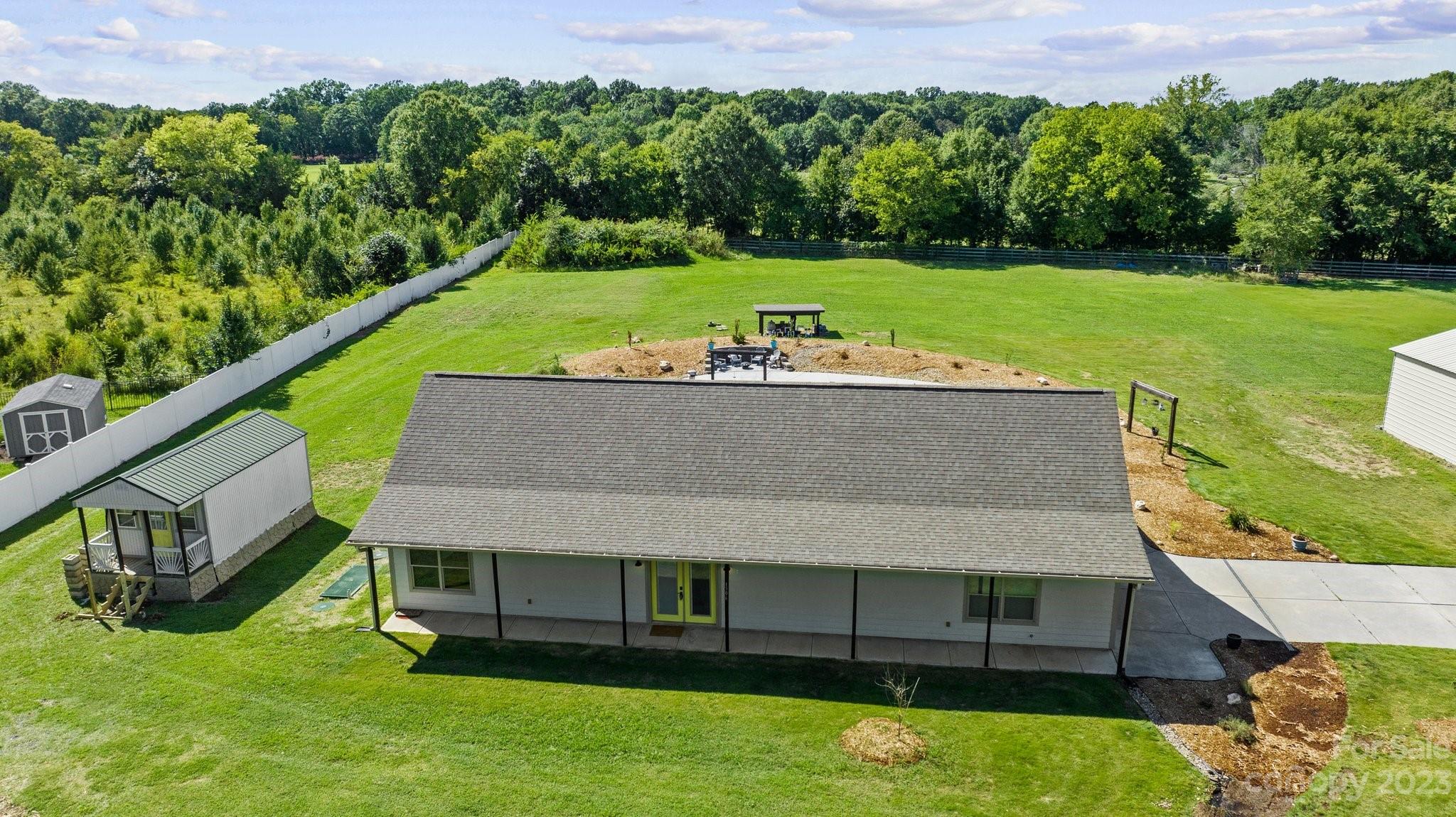 1506 Mary Ellen Drive Fort Mill, SC 29708 - Photo 6 of 48