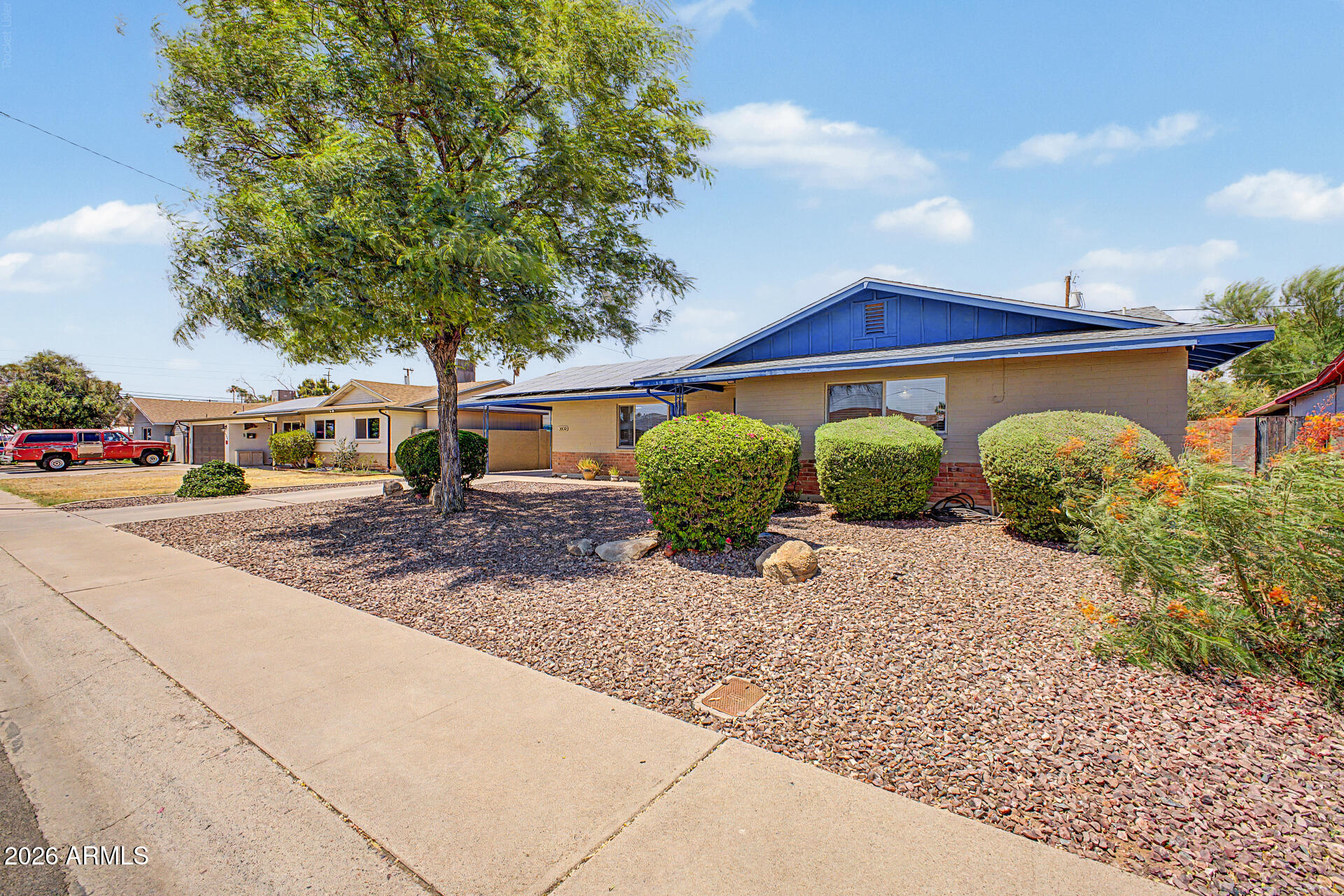 3038 West Charter Oak Road Phoenix, AZ 85029 - Photo 4 of 40 03-Charter Oak
